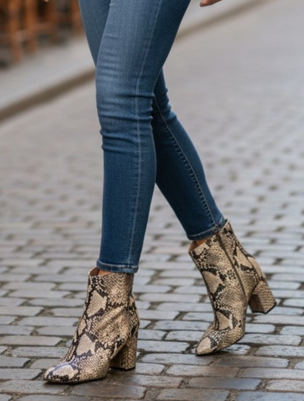 Sam Edelman Hilty Snake Print Leather Ankle Boots Pointed Toe Block Heel Size 8